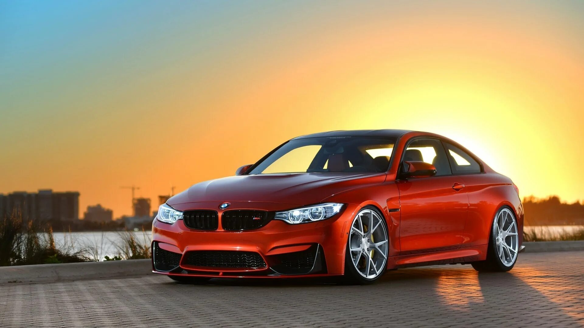 Бмв м4 обои. BMW m4 красная. БМВ м4 f82. БМВ м4 стенс. BMW m4 f82 m4 красный.