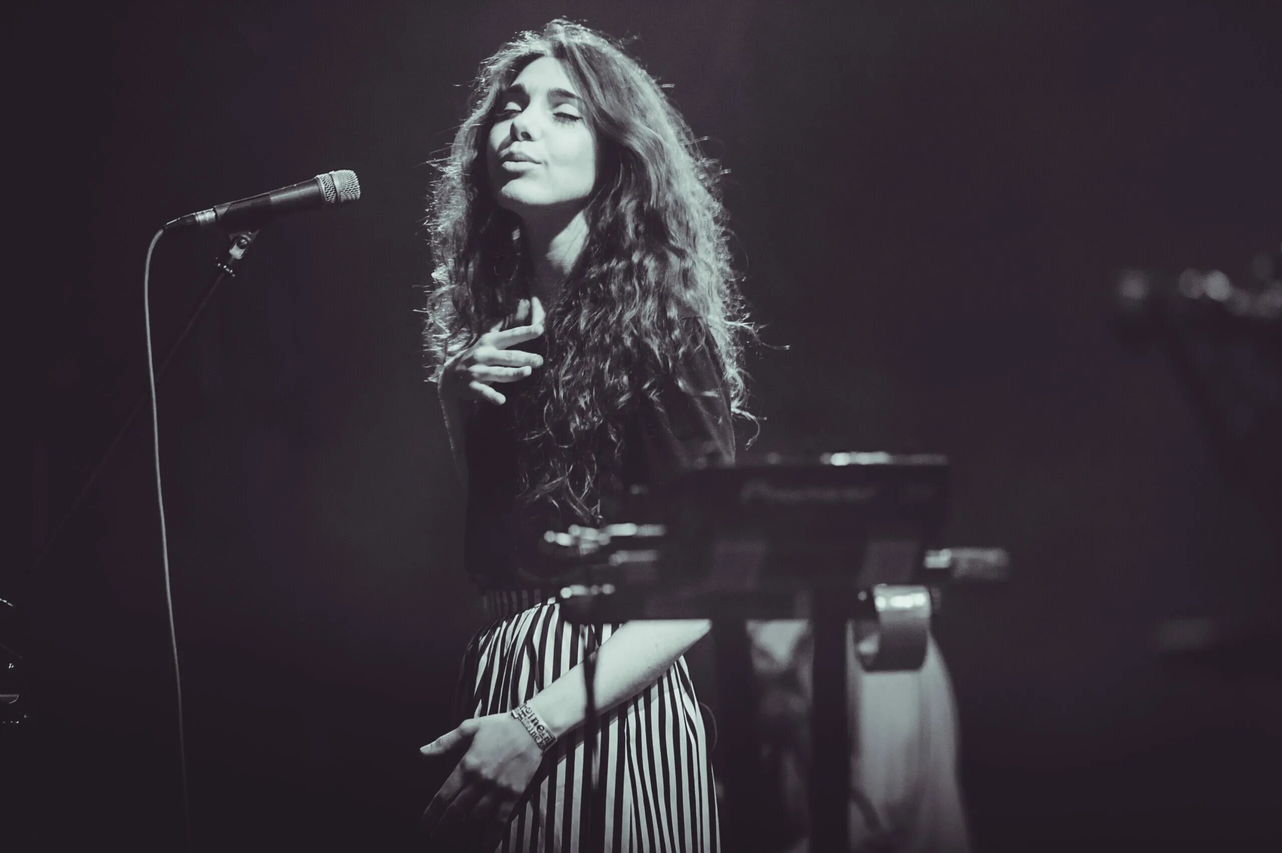 группа алоэвера. алоэ вера мусаелян. солистка группы алоэвера. солистка алоэ. солистка группы алоэвера.