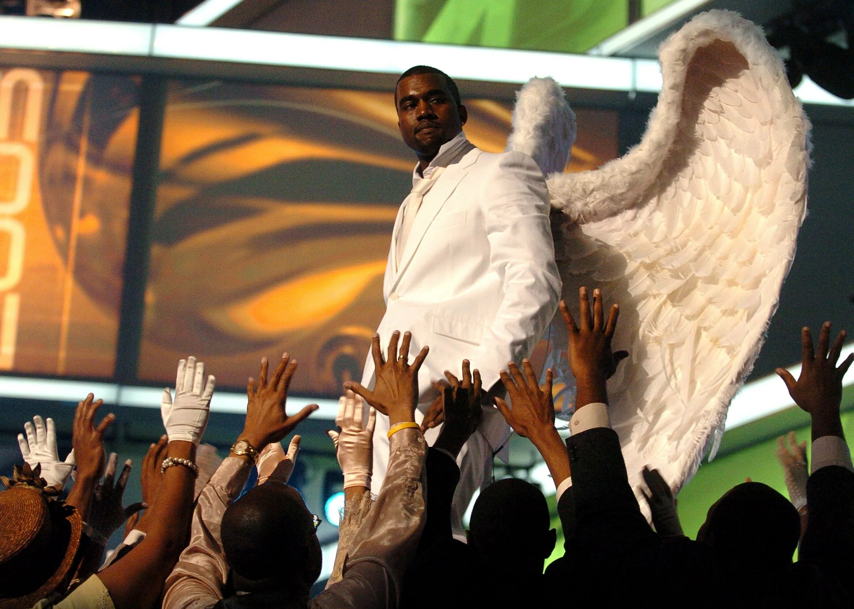 Promotion kanye. Канье Вест. Kanye West Jesus. Kanye West 2000.