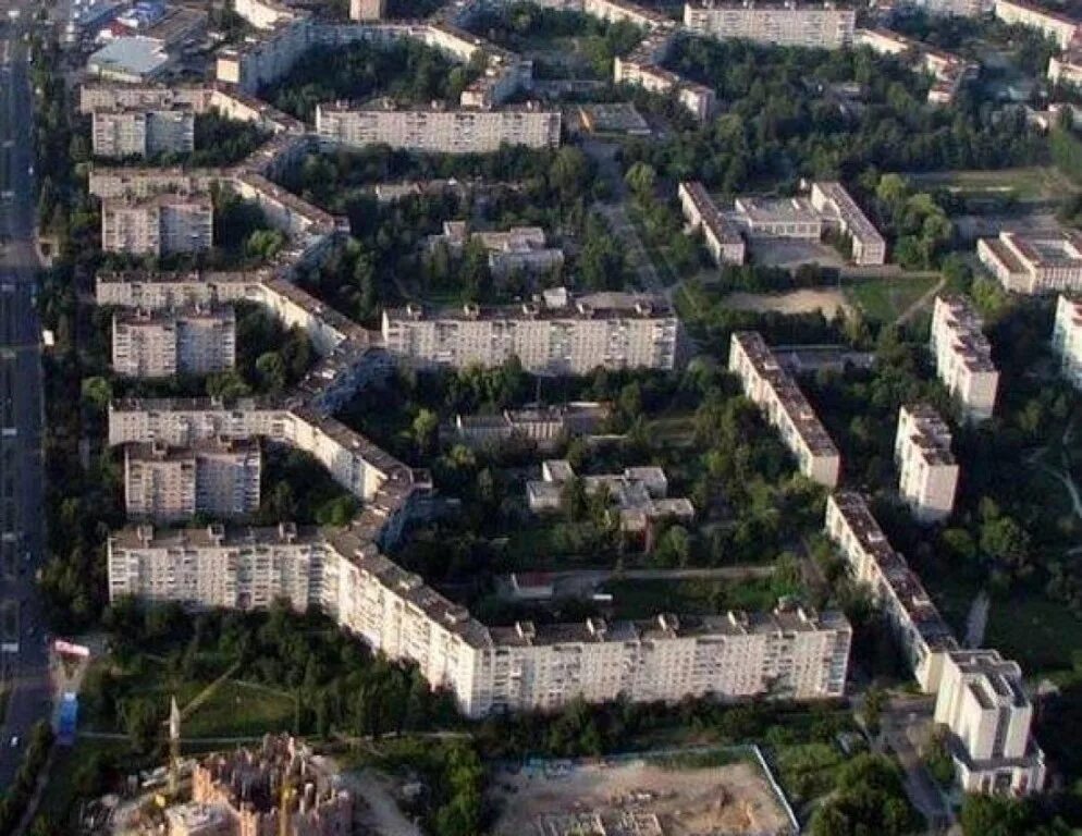 Самый большой дом в длину. Самый длинный дом в мире луцк. дом-улей (луцк). самый длинный дом в мире находится в украинском городе луцк. длинный дом в луцке.