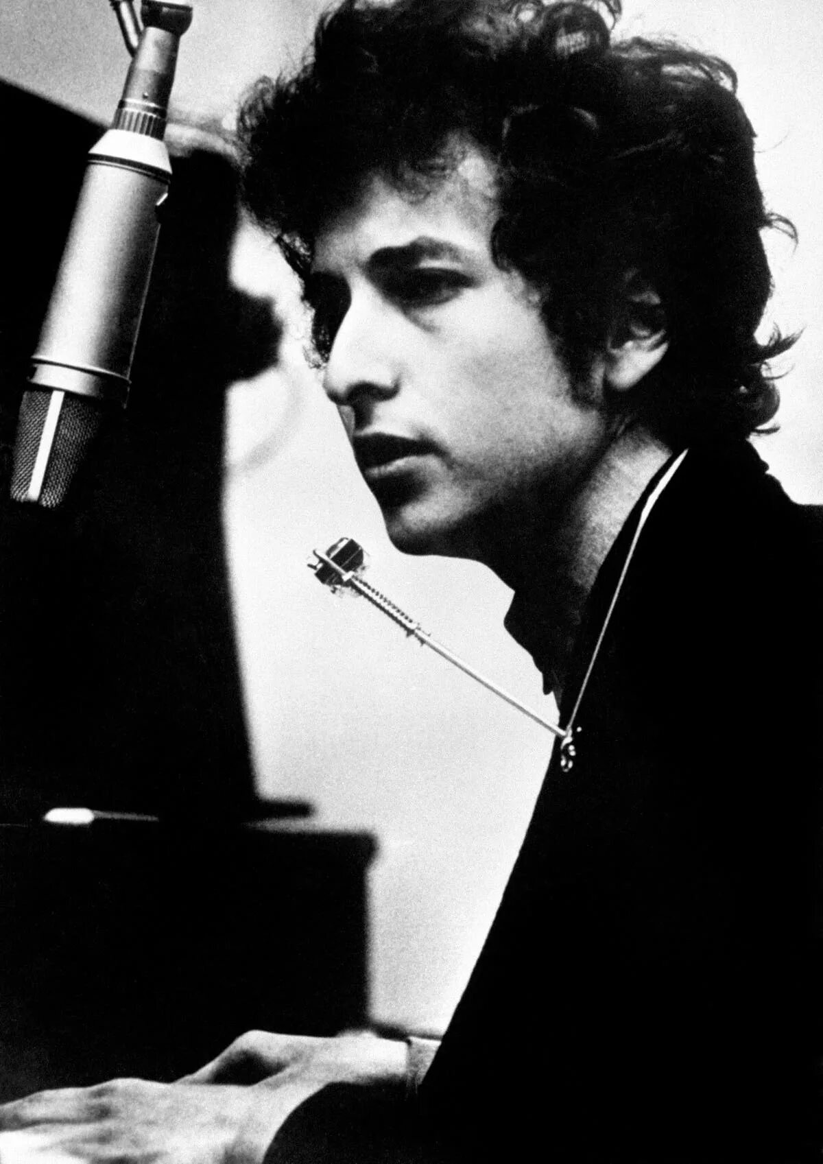 Bob dylan фото. Bob dylan 2022. Песни боба дилана на русском. Песни боба дилана на русском. Песни боба дилана на русском.