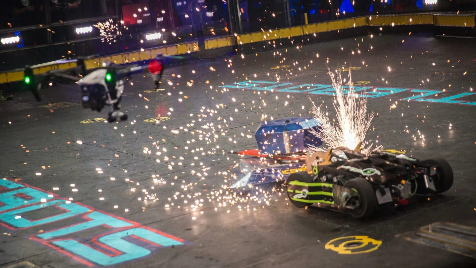 Battlebots. Битва роботов. Битва роботов соревнования. Бои роботов аттракцион.