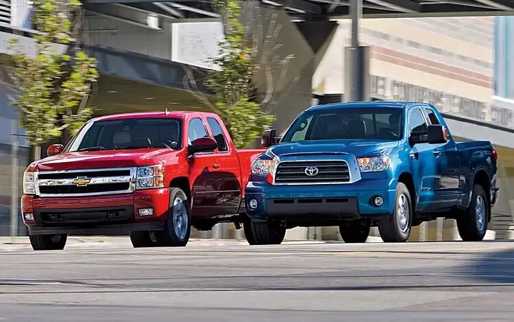 Тундра против. Chevrolet silverado 2025 vs tundra. тундра тойота и тахо. toyota tundra vs chevrolet tahoe. chevrolet silverado vs toyota tundra.
