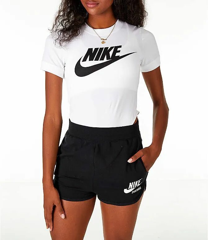 Nike Sportswear Sport Essential костюм. Nike Nike Nike Nike Nike. Футболка найк шорты найк. Nike Oregon 1972 Sportswear шорты. Найк женщины