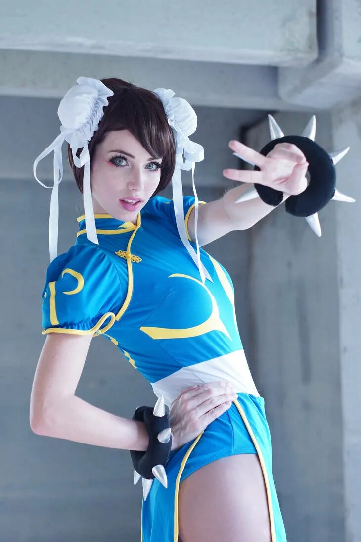 Cosplay chun. Чун ли косплей hot. Sofia-Sivan-Chun-li-Cosplay. Чан ли косплей. Косплеер: Lilithium.