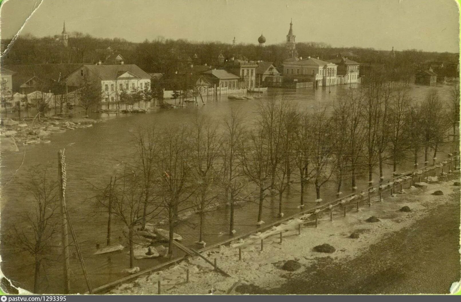 Погода в старой руссе по часам. Река Перерытица Старая Русса. Старая Русса 1915. Старая Русса 19 век. Город Старая Русса в древности.