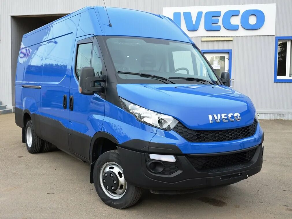 Iveco 50c15. Ивеко Дейли фургон. Ивеко Дейли цельнометаллический фургон. Iveco Daily 50c15. Ивеко дейли цельнометаллический