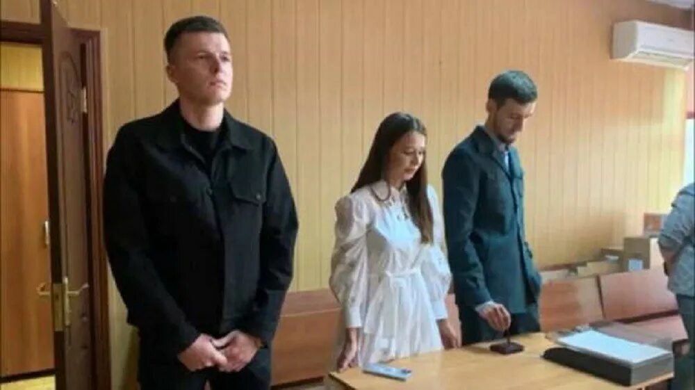 Суд арест. Суд лерчик чекалина. Валерия чекалина суд блоггер. Лерчик в суде. Серафима валерьевна адвокат.