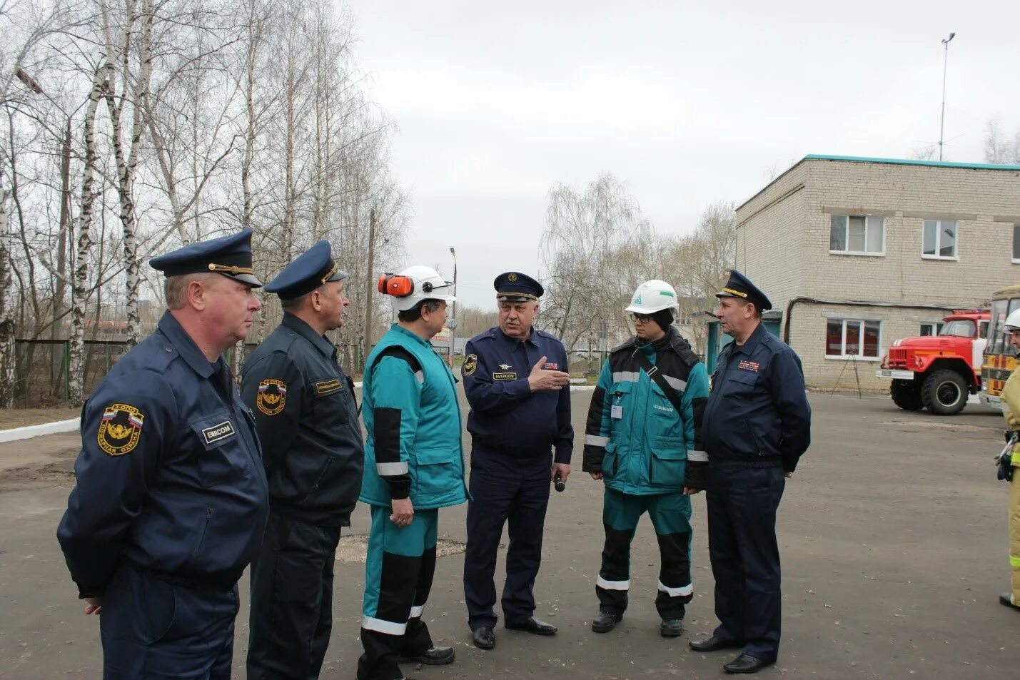 Вакансии пожарный профилактик. Отряд 111.62. пожарно профилактическая работа. специалист по пожарной профилактике. мчс 111 отряд в винзилях.