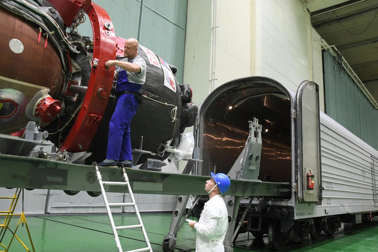 Союз мс 25 запуск. Союз мс-25. прогресс мс-27». прогресс мс 25. грузовой корабль мс 25.
