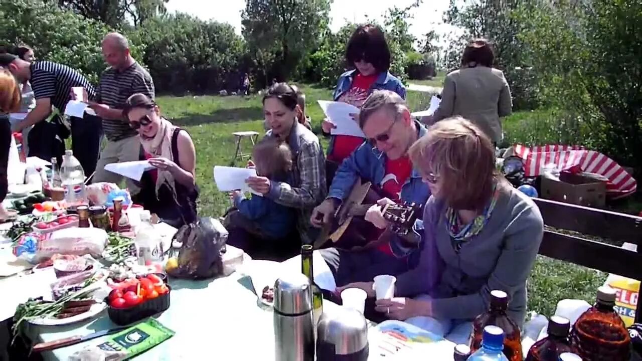 Шашлыки в парке Северное Бутово. Парк Южное Бутово шашлыки. Шашлыки Бутово. Бутово парк шашлык. Шашлык бутово