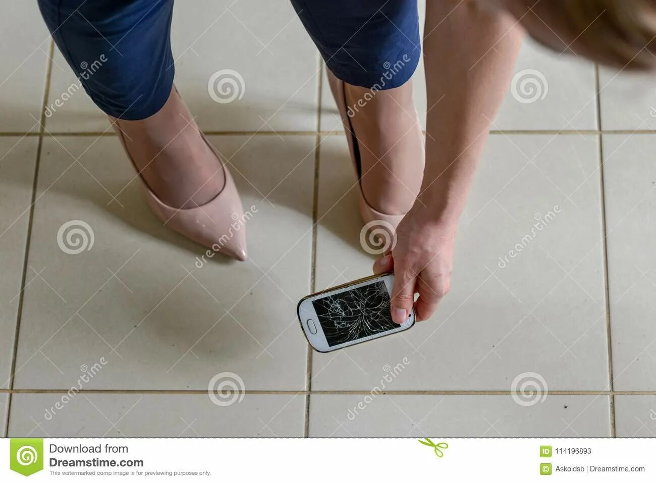 Телефоны выложенные в сеть