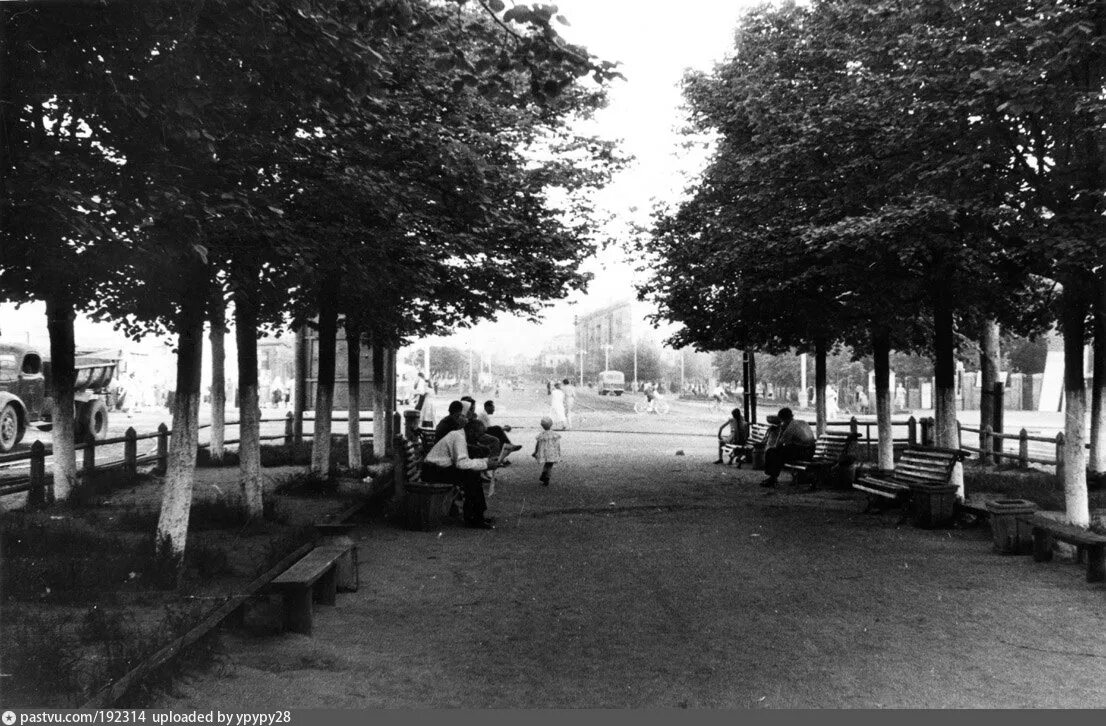 Места для фотосессий автомобиля в самаре. Челябинск 80х. Как узнать место по фотографии. Поле с высоты. Место где была сделана фотография.