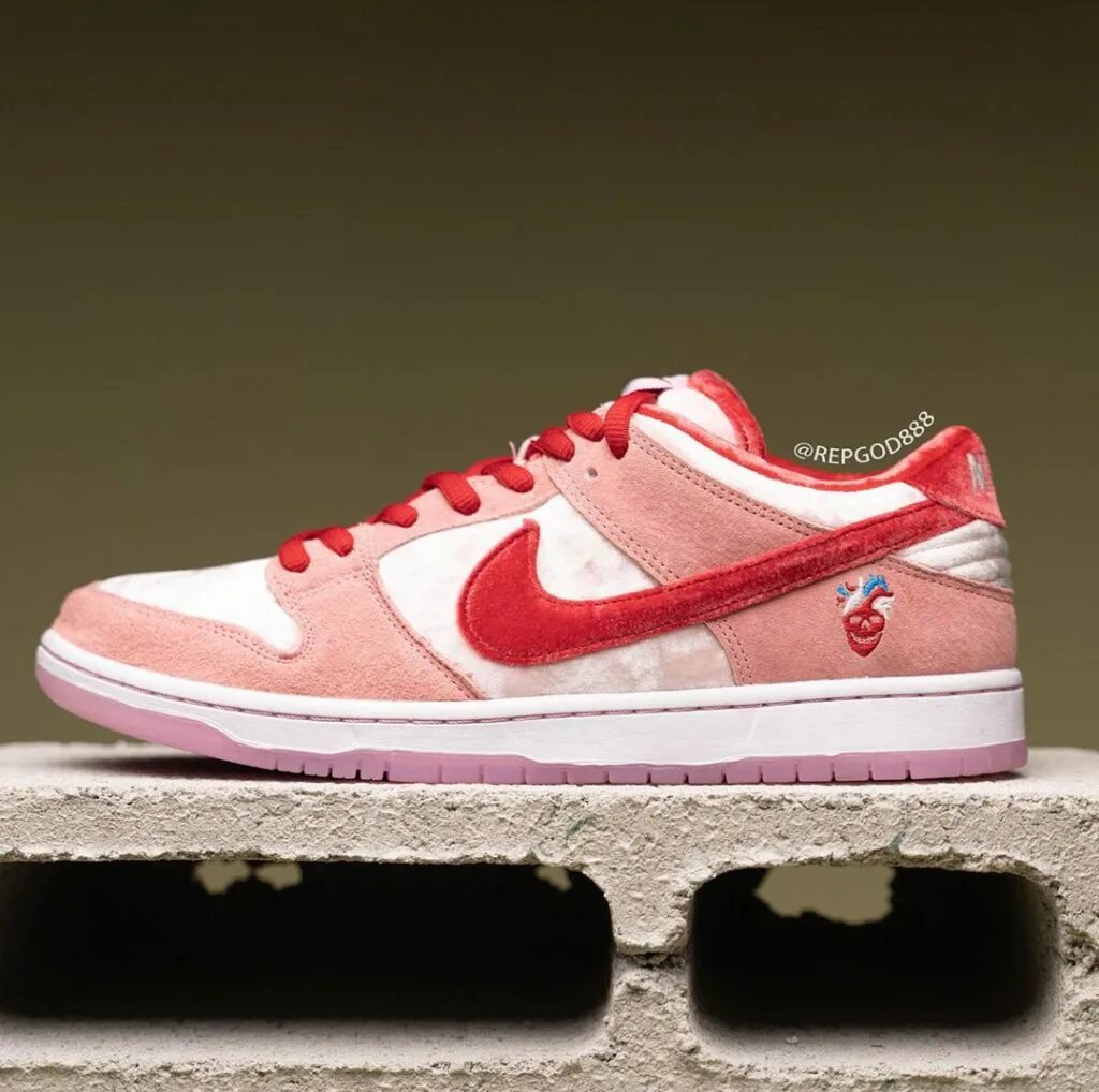 Nike SB Dunk Low Strangelove. Nike SB Dunk Low. Nike SB Dunk Strangelove. Кроссовки Nike SB Dunk Low Strangelove. Стрэндж лове