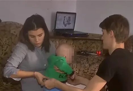 15 летняя бросила ребенка в лесу