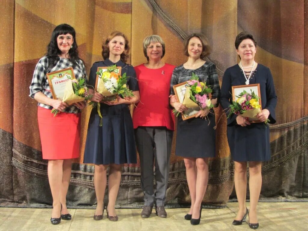 поэтический вечер фото. музыкальная школа зеленогорск красноярский край. музыкальная школа зеленогорск. сизова зеленогорск музыкальная школа. музыкальная школа 2.