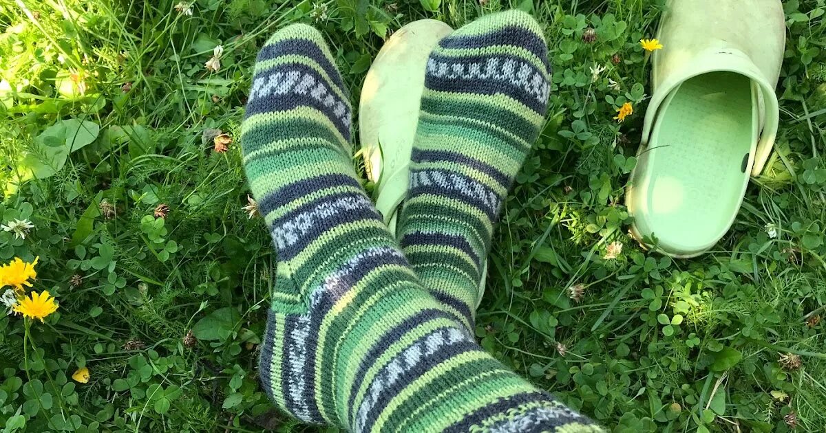 Связать носки из ализе. Ализе супервош носки. Ализе супервош носочная. Alize superwash носки. Носочная пряжа ализе супервош.