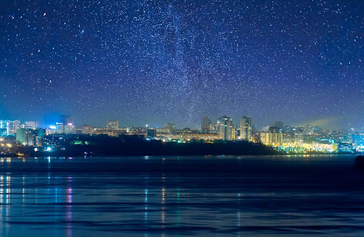 ночное небо в городе. звездное небо в городе. ночное небо москвы. звездное небо тюмени. звездное небо научный.