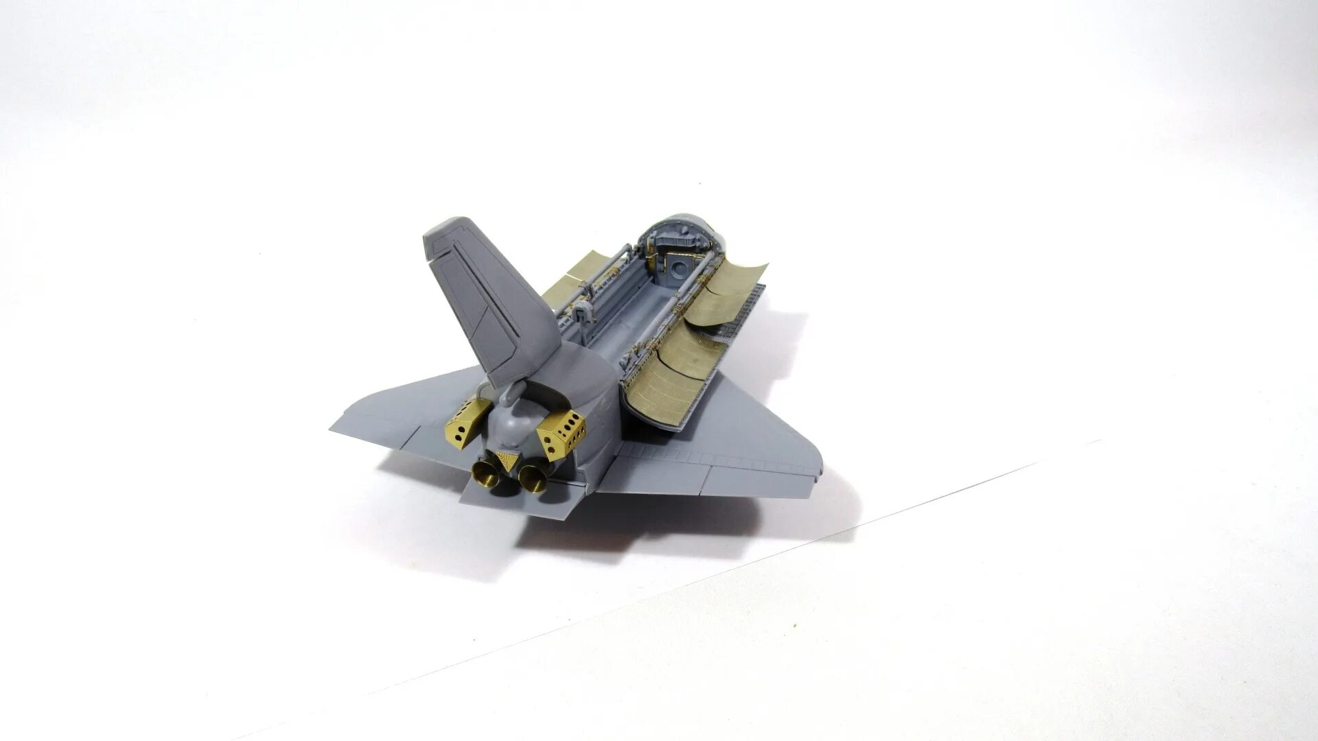Модель снегохода. Small soviet buran. Ark models буран. Слепить буран. Снегоход из пластилина.