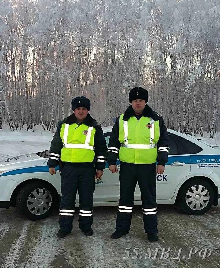 Полиция города омска. Сотрудник ГИБДД. Инспектор ДПС. Гаишники Омск. Инспектор ГАИ Омск.