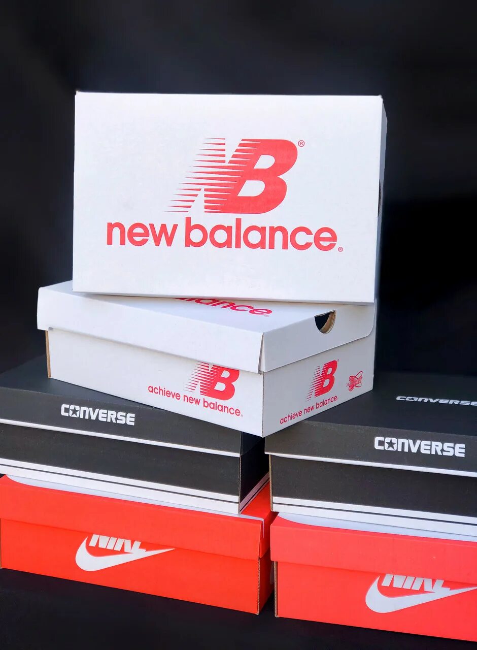 Коробка New Balance. Коробки Nike. New Balance в коробке. Коробка для обуви New Balance. New balance коробка