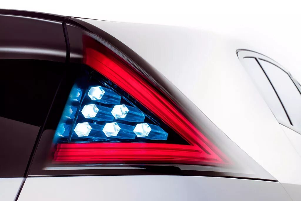 Led стопы Honda Insight. Фонарь задний Хонда Инсайт. Задний стоп сигнал на инсайте Хонда. Задний фонарь Honda Insight. Honda задняя фара