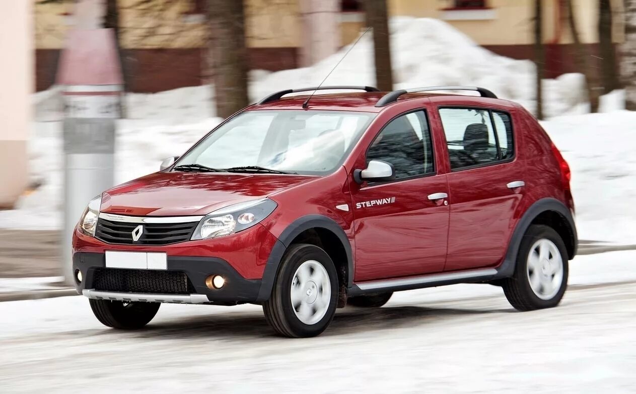 Renault sandero stepway поколения. Renault Sandero Stepway 1. Рено Сандеро степвей 1 поколения. Renault Sandero 1 поколение. Рено Сандеро 1 поколения.