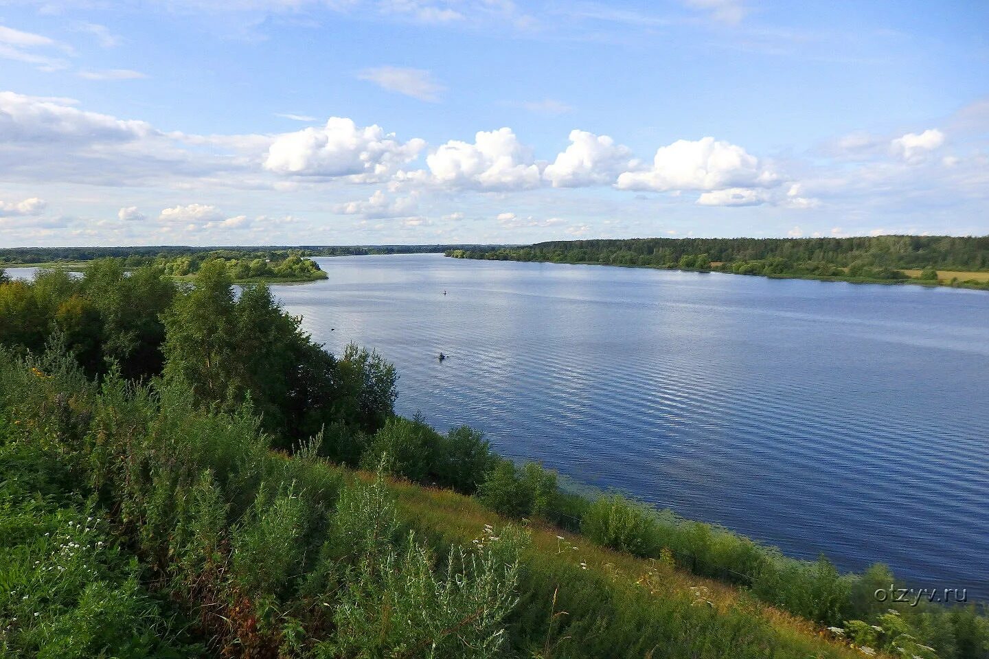 Река волга конаково. Тверская область на берегу волги. Банный комплекс в завидово рэдиссон. Угличское водохранилище калязин. Город тверь-река волга.