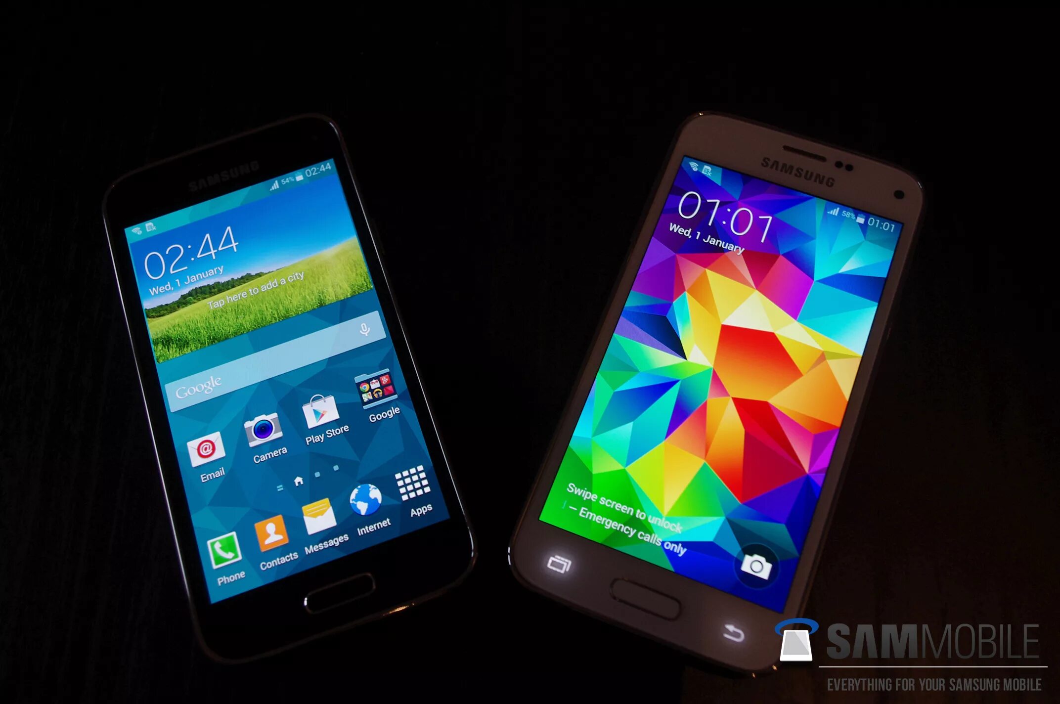 Галакси с 24 характеристики. Смартфон Samsung Galaxy s5. Samsung Galaxy s5 Mini. Самсунг галакси с5 мини. Samsung Galaxy s5 Lite.