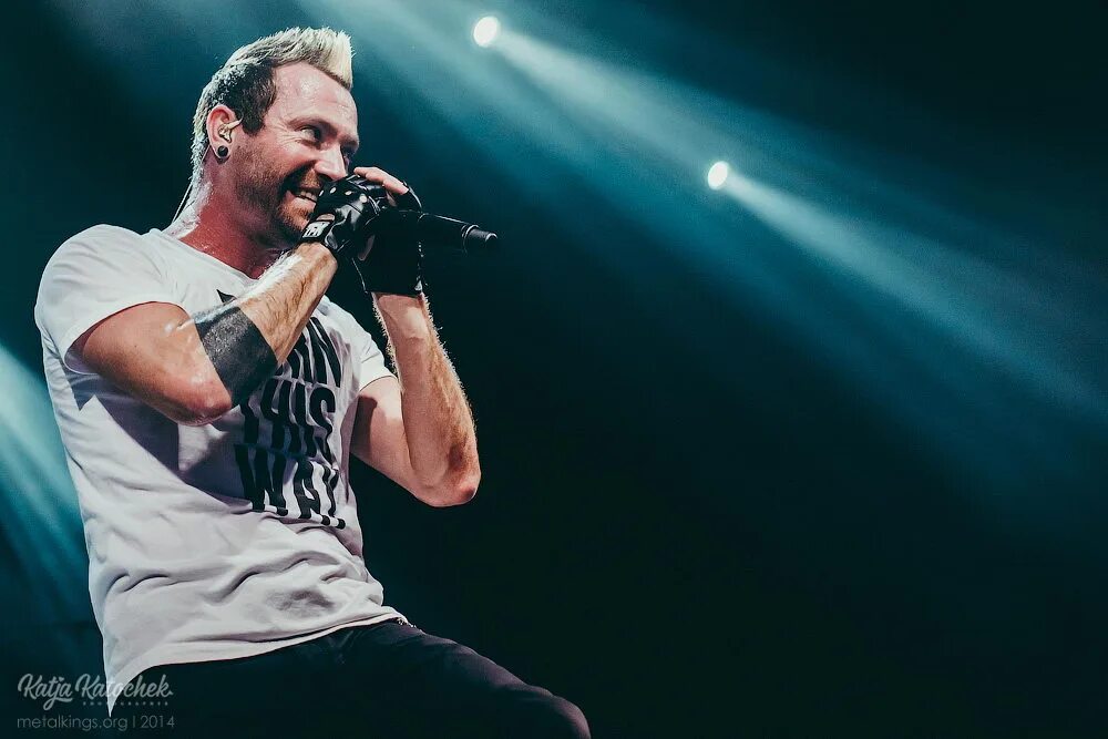 Take it out on me thousand foot. Thousand foot krutch. thousand foot krutch фото. thousand foot krutch 2025. thousand foot krutch live.
