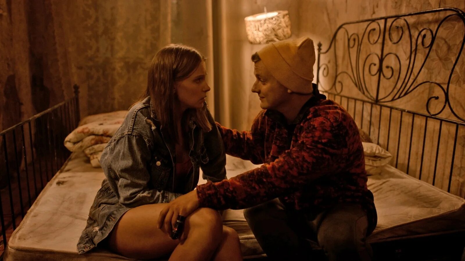 Два холма г. Два холма сериал сцены. два холма сериал голые. пять холмов сериал. два холма сериал 2 серия.