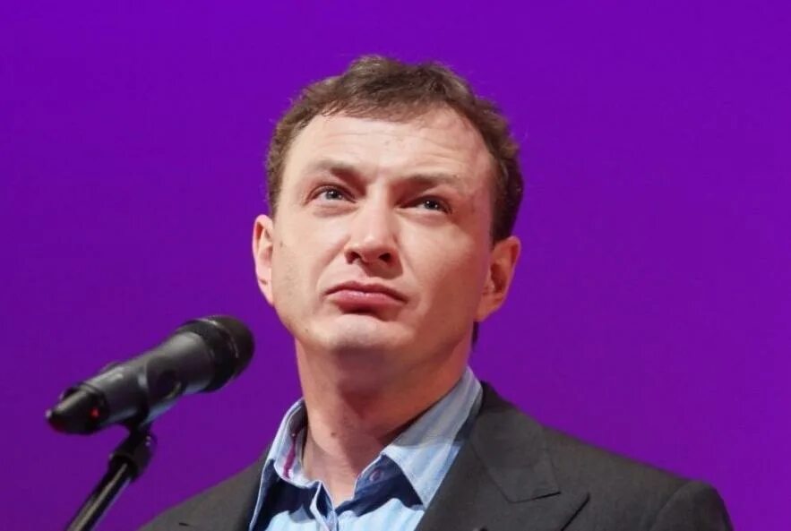 Актер марата слово. Актер марата слово. Актер который слышал мысли. Актер марата слово. Квартира марата башарова.