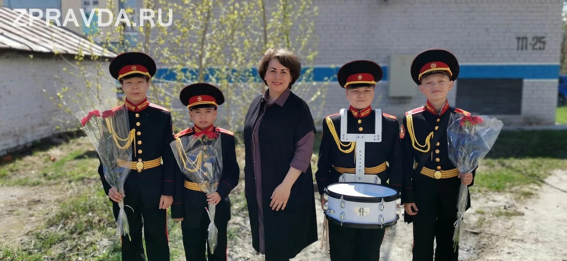 Кадетская школа казань для мальчиков. Чистопольская кадетская школа. Кадеты в школе. Катановский переулок 1 кадетская школа. Казанская кадетская школа интернат им.