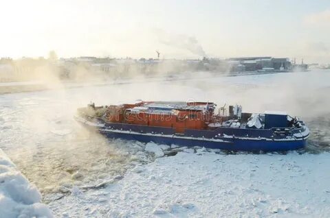 Ледокол по москве реке