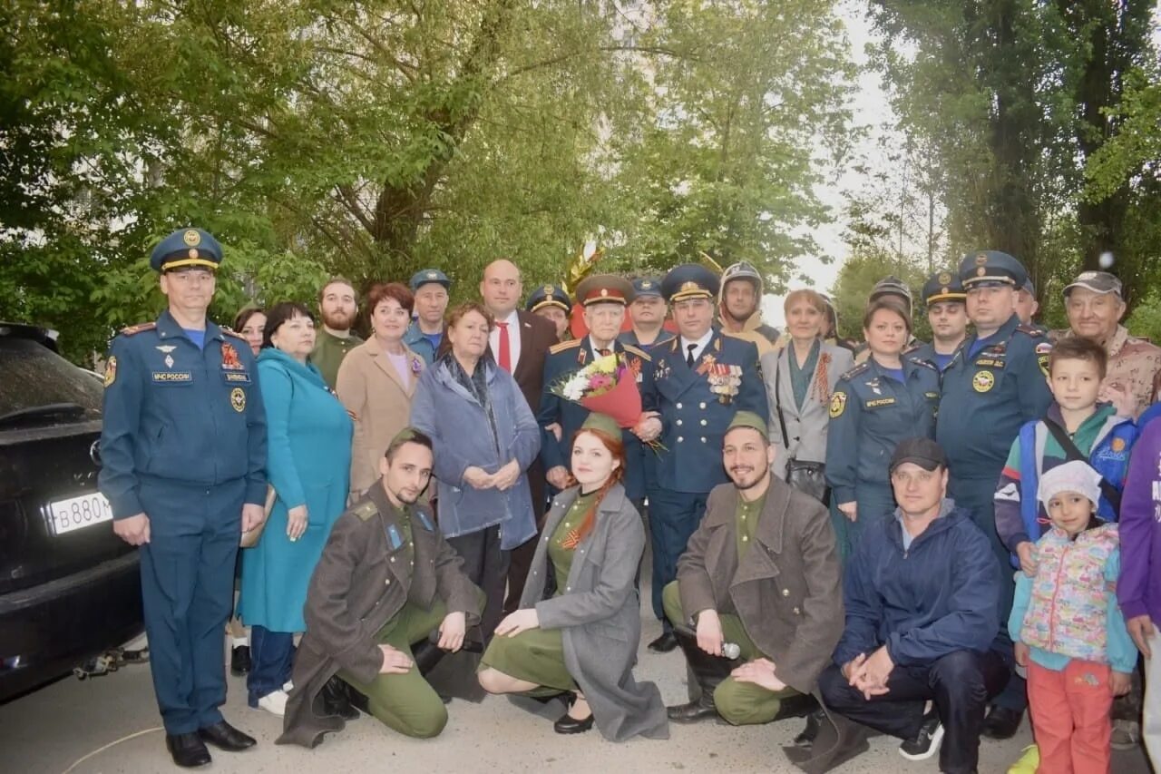 МЧС Ростов-на-Дону начальство. Спасательные отряды МЧС Ростов на Дону. ГУ МЧС по Ростовской области. Начальник ГУ МЧС России по Ростовской области.