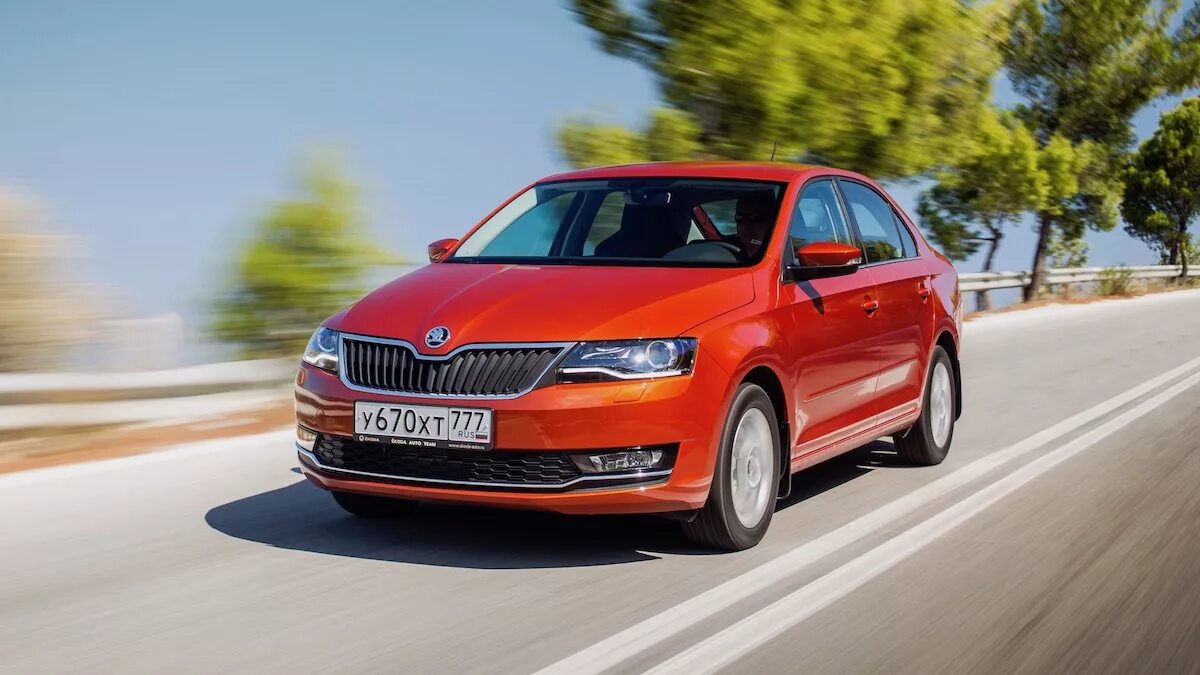 Шкода рапид 2019 масло. Skoda Rapid 3 поколение. Шкода Рапид 2017. Шкода Рапид лифтбек. Skoda Skoda Rapid 2017.