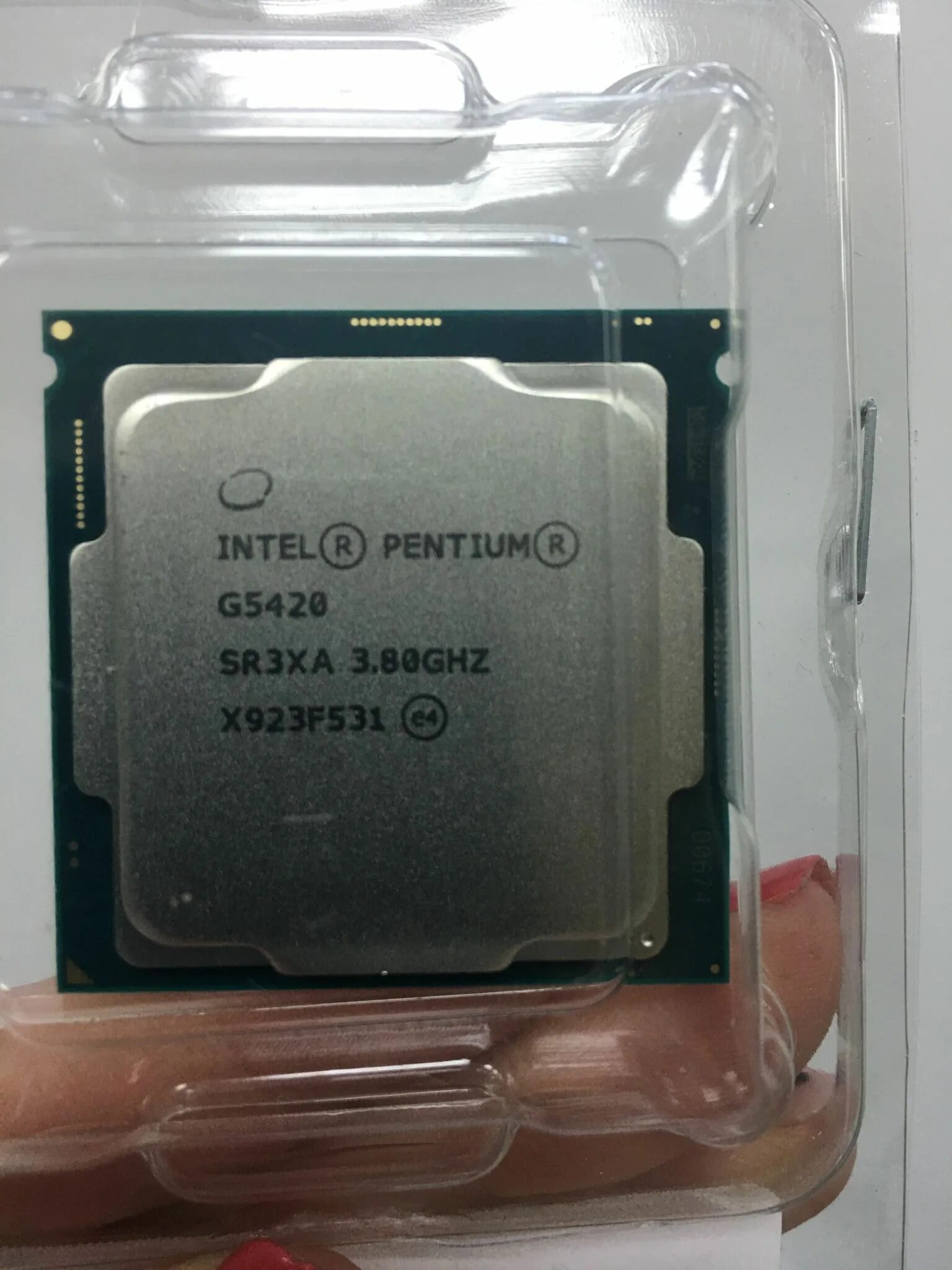 G5420 процессор. Процессор Pentium g5420 Box. Процессор Intel Pentium Gold g5420. CPU Intel Pentium Gold g6605 OEM.