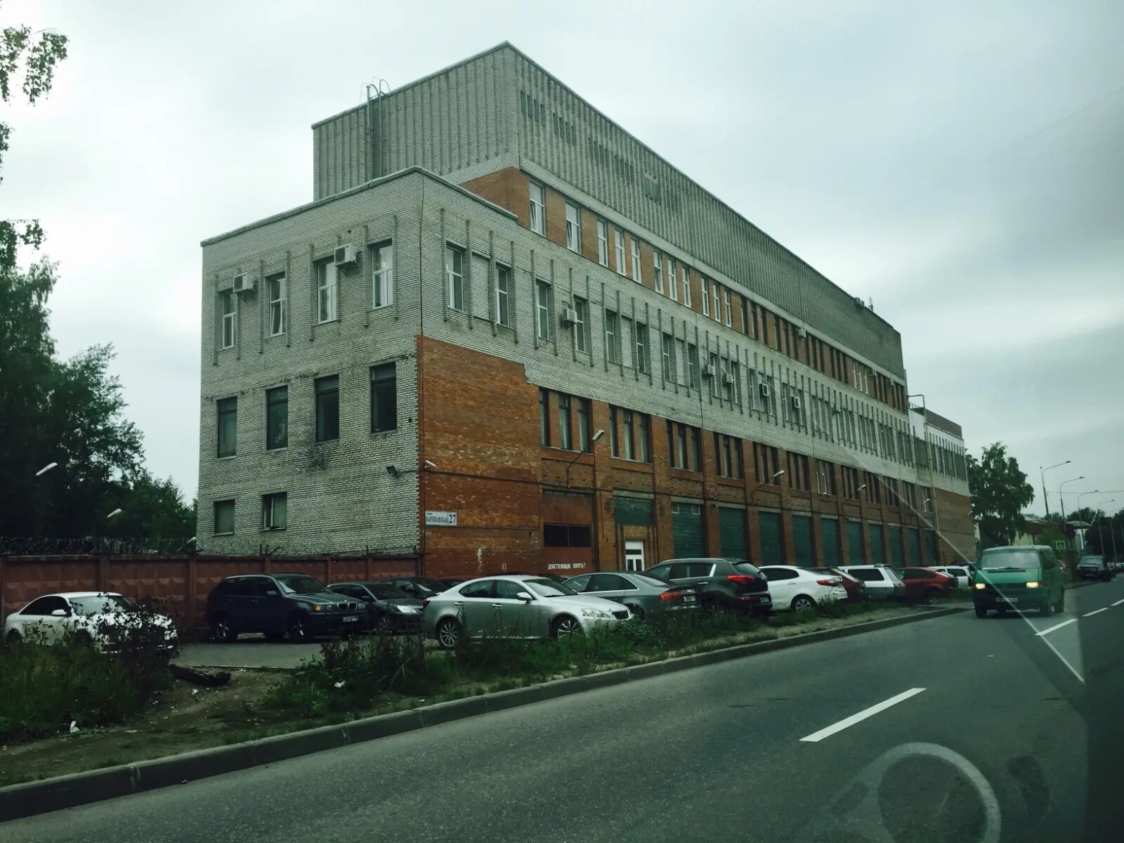 Санкт петербург ул партизанская. Партизанская 11 санкт-петербург. Улица партизана германа. Улица отважных санкт-петербург. Партизанский проспект спб.