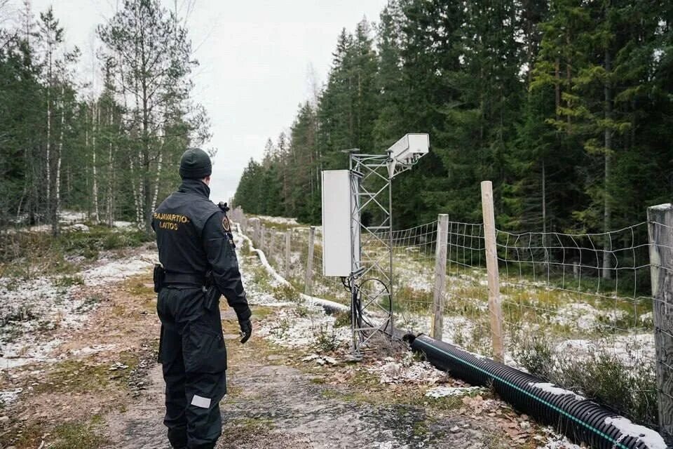 Финская граница. Забор Финляндия на границе с Россией. Пограничный забор Россия Финляндия. Граница Карелии и Финляндии. Поруча