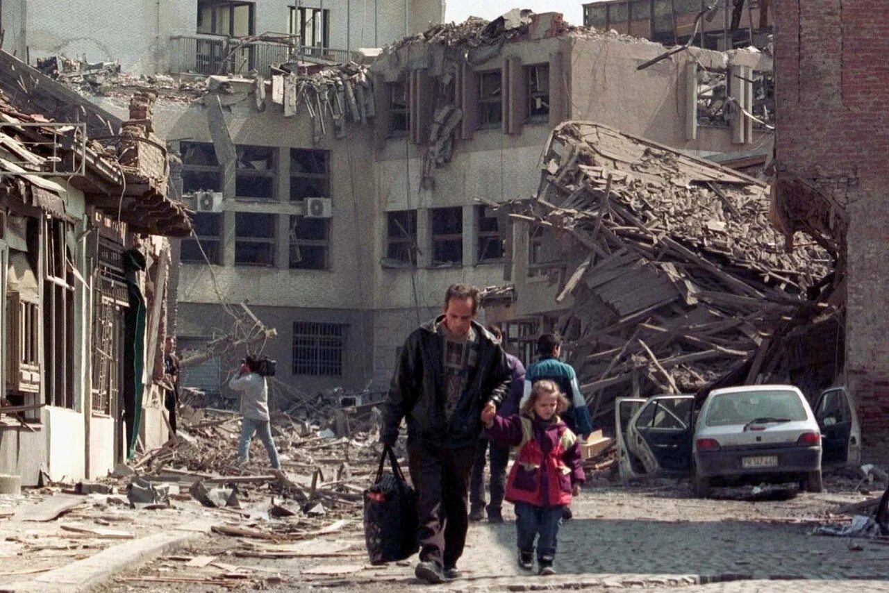 Военная операция против югославии. Бомбардировки НАТО Югославии 1999. Бомбардировка Белграда 1999.