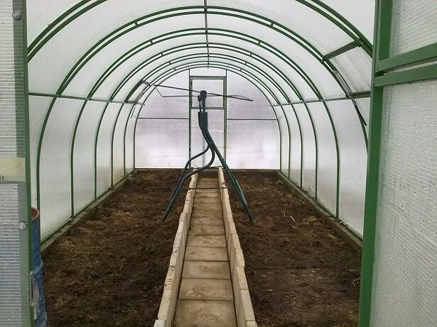 форма земли. примерные земли. континент евразия космический снимок. схема строения ядра земли. примерные земли.