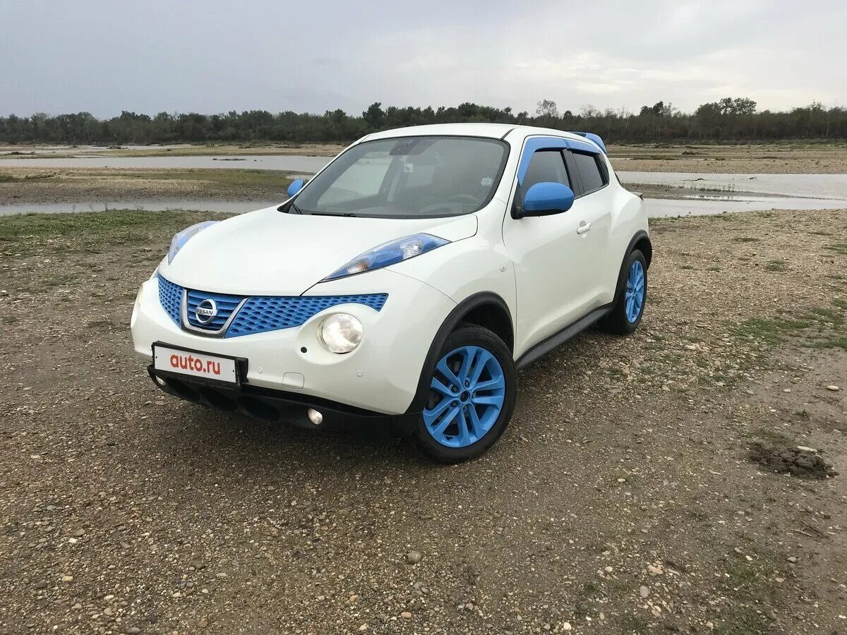Белый жук. Nissan juke белый. ниссан жук 2015 белый. nissan juke 2015 белый. ниссан жук 2013 белый 4wd.
