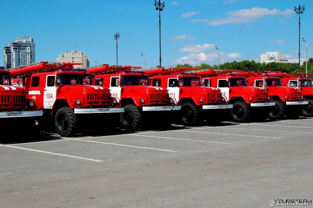 Пожарная машина. Пожарный автомобиль. Современная пожарная машина. Российские пожарные машины.