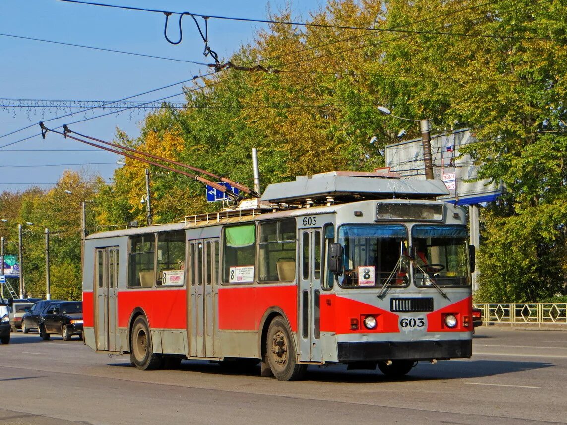 Троллейбус википедия. Троллейбусный парк Киров. Троллейбус ЗИУ 682. Троллейбус ЗИУ 682 кр Иваново Киров. ЗИУ 682 кр рута.