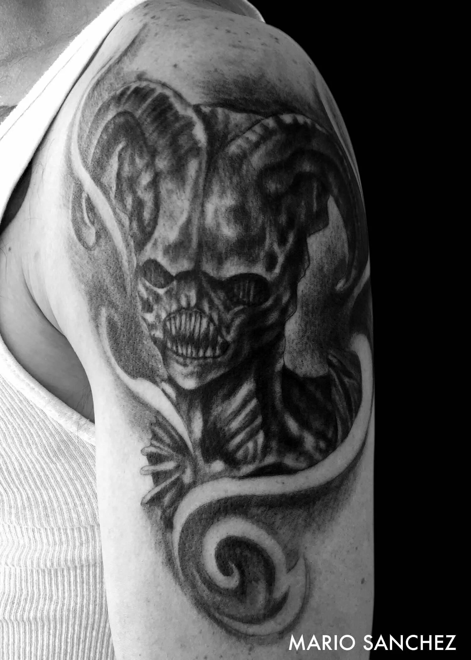 Dark side tattoo. Тату воронеж. Dark side tattoo. Dark side tattoo. Тату мистика.