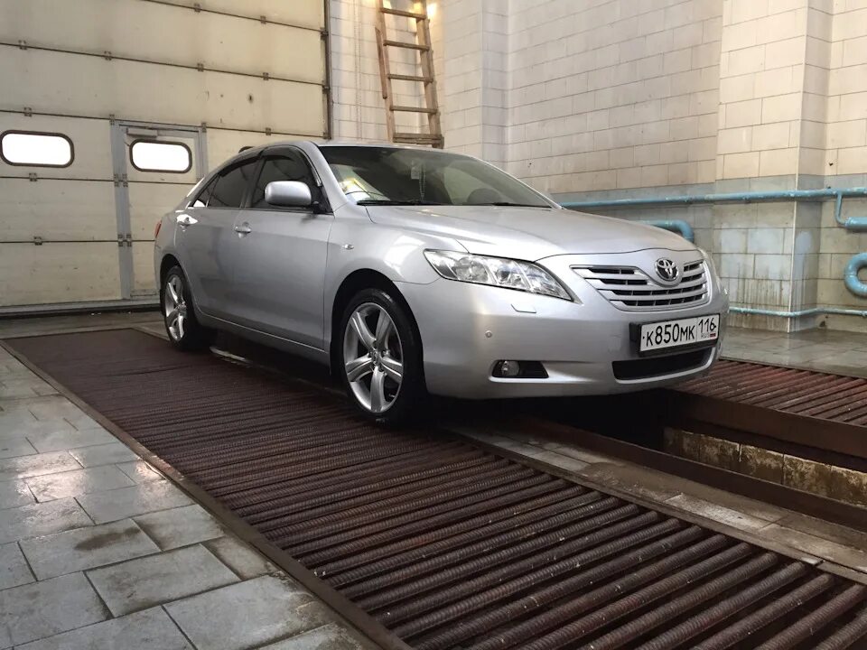 Тойота Камри v40. Toyota Camry v40 2006-2011. Toyota Camry v40 серебристая. Камри 40. Камри 40 б у