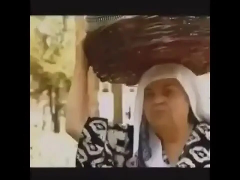 Кампири 100 сола. Мусафед кампир картинки. Модари барон. Кампири точик. Приколи точики.