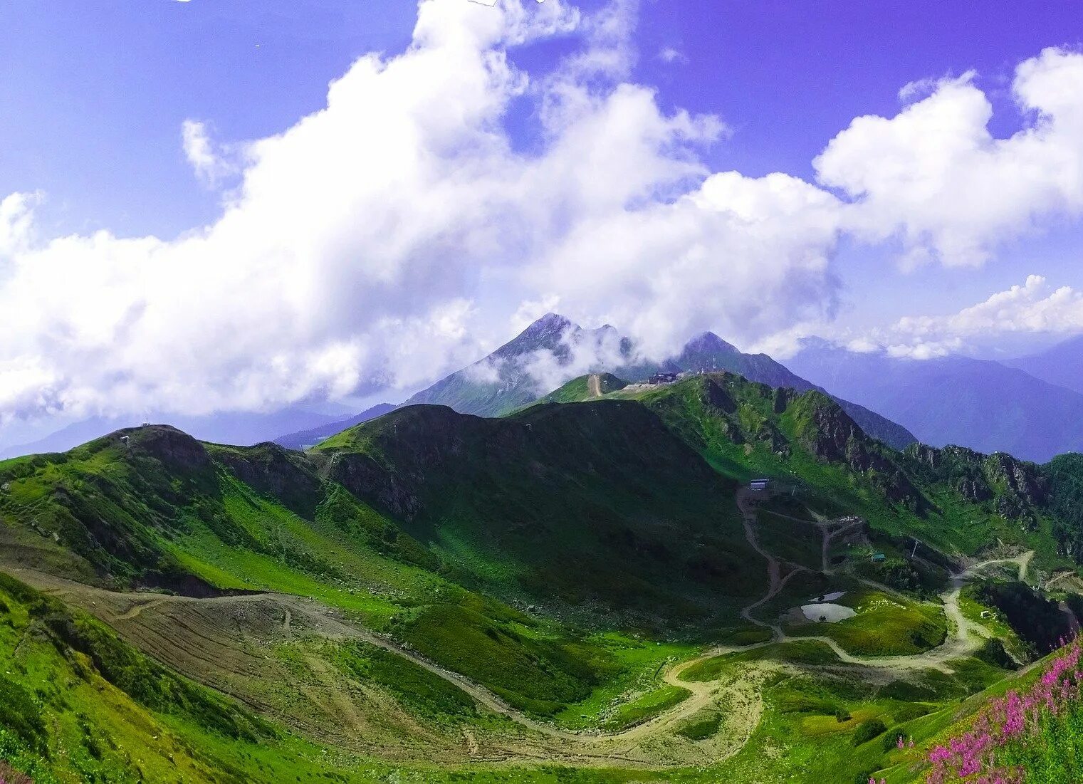 горы в сочи летом. гора аибга красная поляна. горы кавказа роза хутор. хребет ачишхо красная поляна. сочи горы красная поляна.