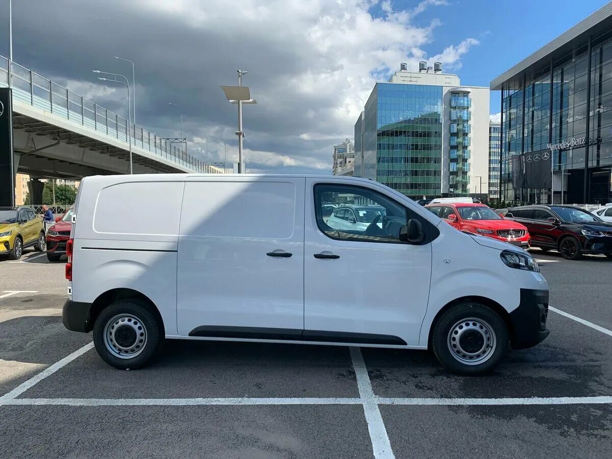 Opel vivaro купить. Opel Vivaro 2022. Opel Vivaro 2024. Opel Vivaro белый. Opel Vivaro 2018.