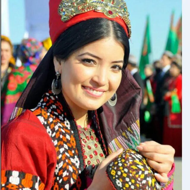 Туркменка шемшат. Узбекские женщины. Туркменские женщины. Нация Туркмен.